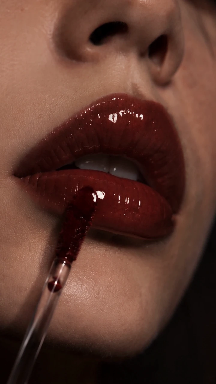 VELURA — CHERRY NOIR — project cover